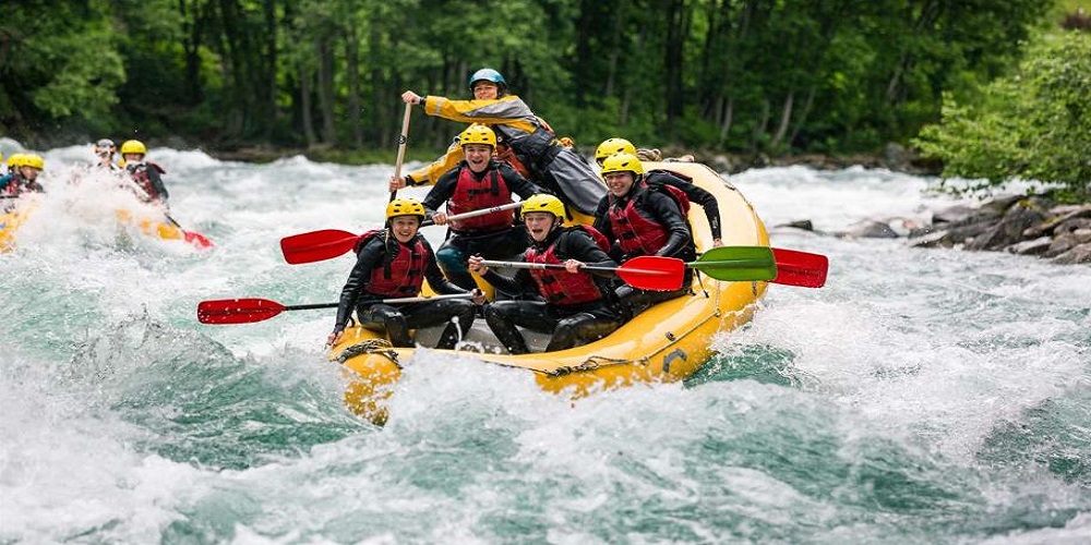 Manali tourism place to visit is River Rafting